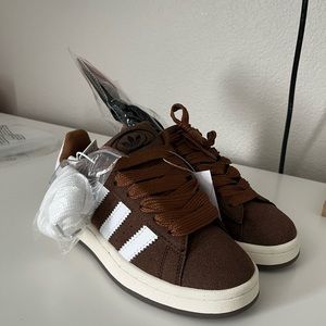Adidas campus 00’s (MENS 5 1/2)***